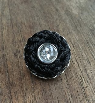 Broche speldje. Prijs 15,95 euro